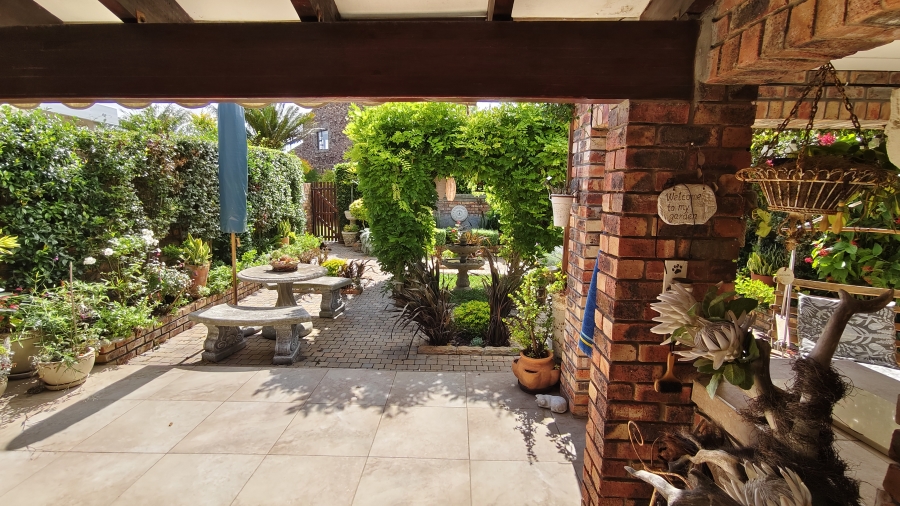 3 Bedroom Property for Sale in Humewood Eastern Cape